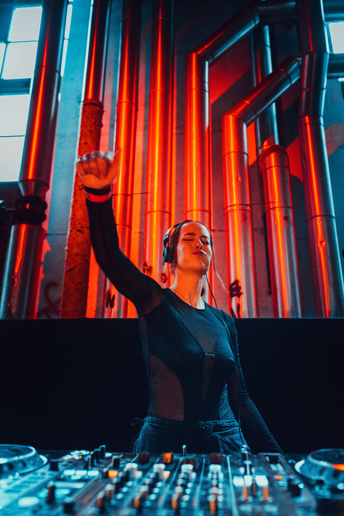 Loading... just a sec